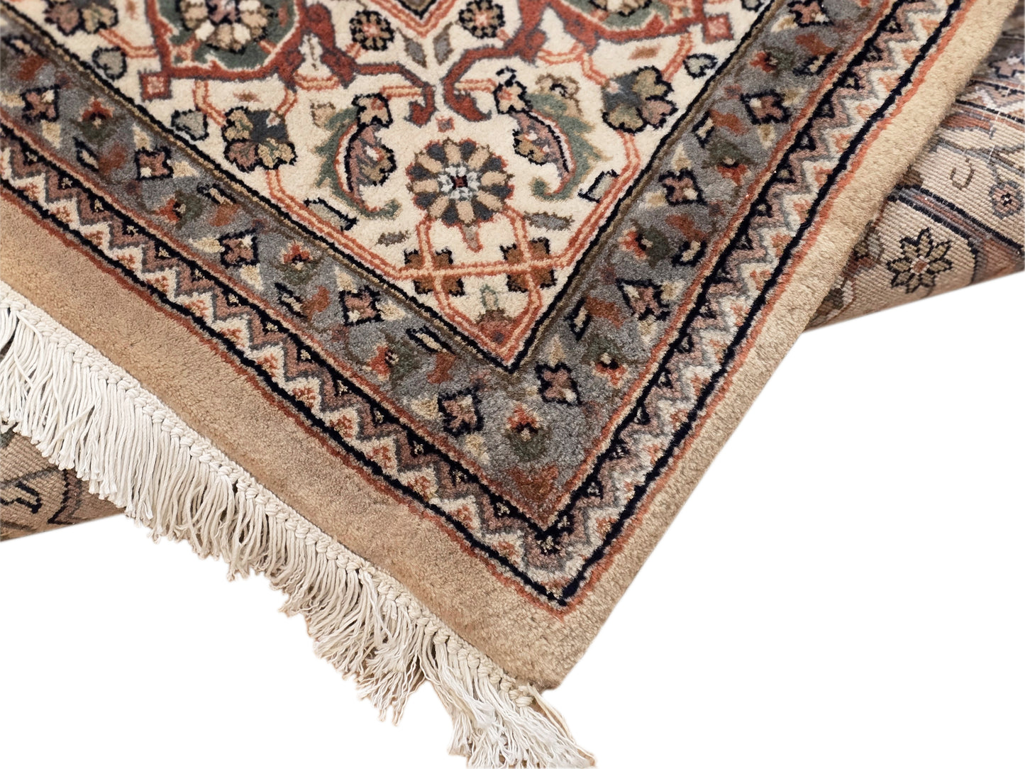 Khashan Rug - 240x170 cm