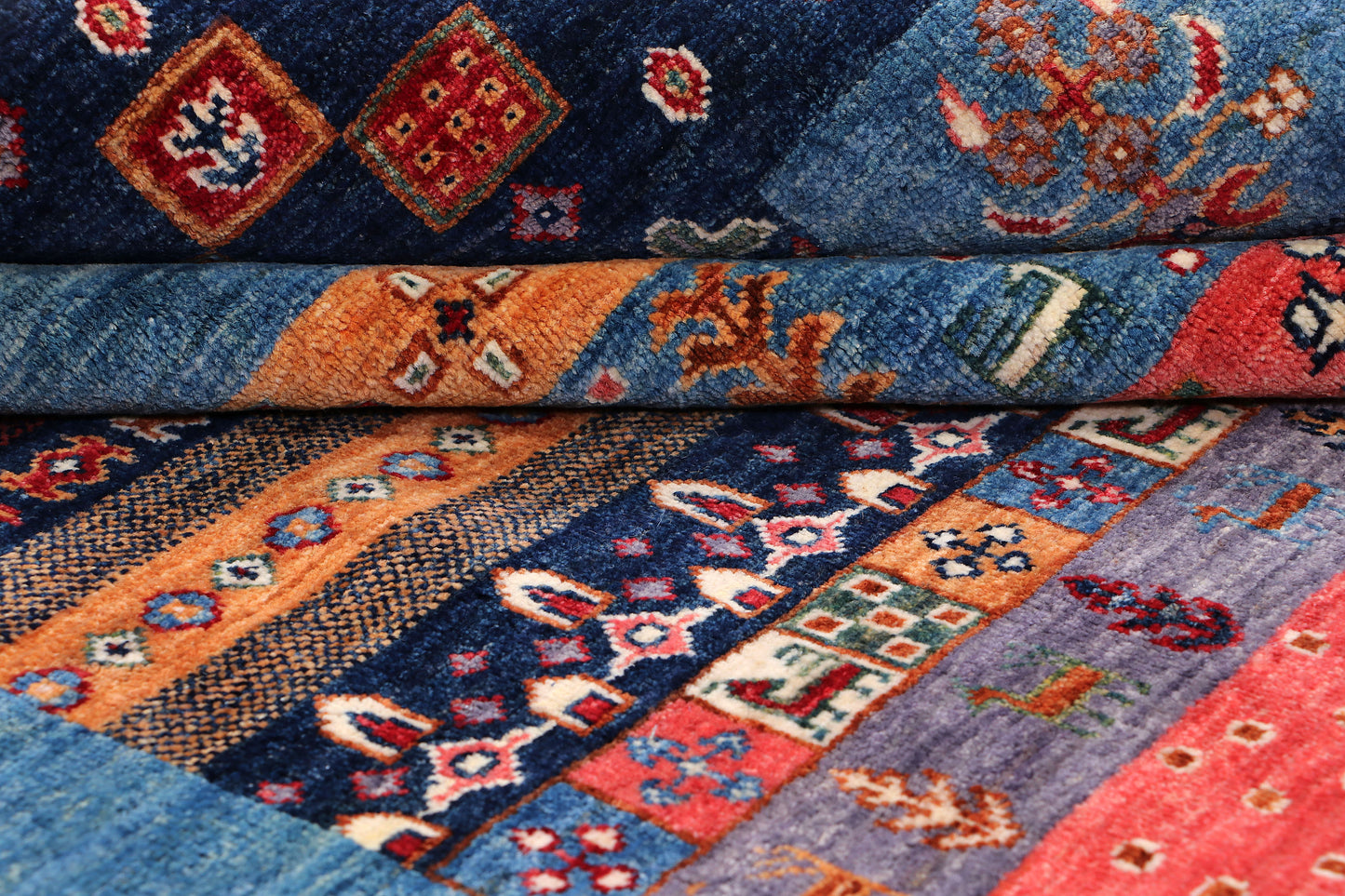 Ariana Gabbeh Rug - 228x169 cm