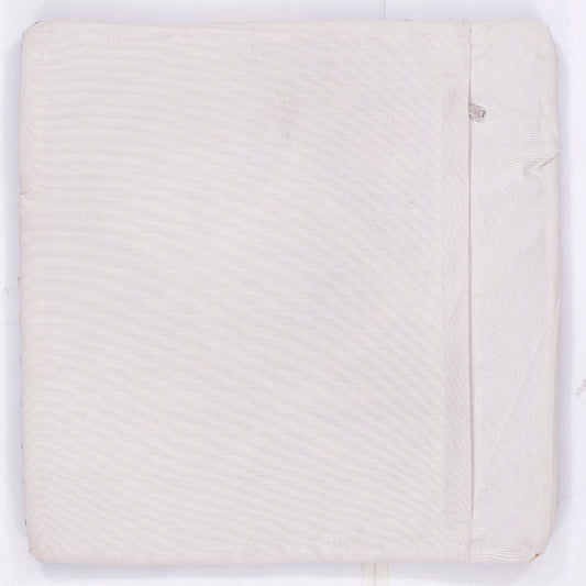 Light beige cushion cover back with zipper seam, 45x45 cm