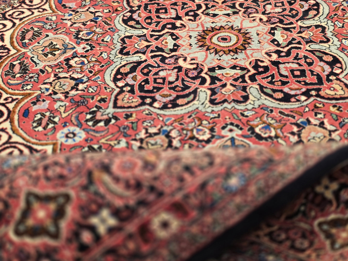 Bidjar Rug - 305x198 cm