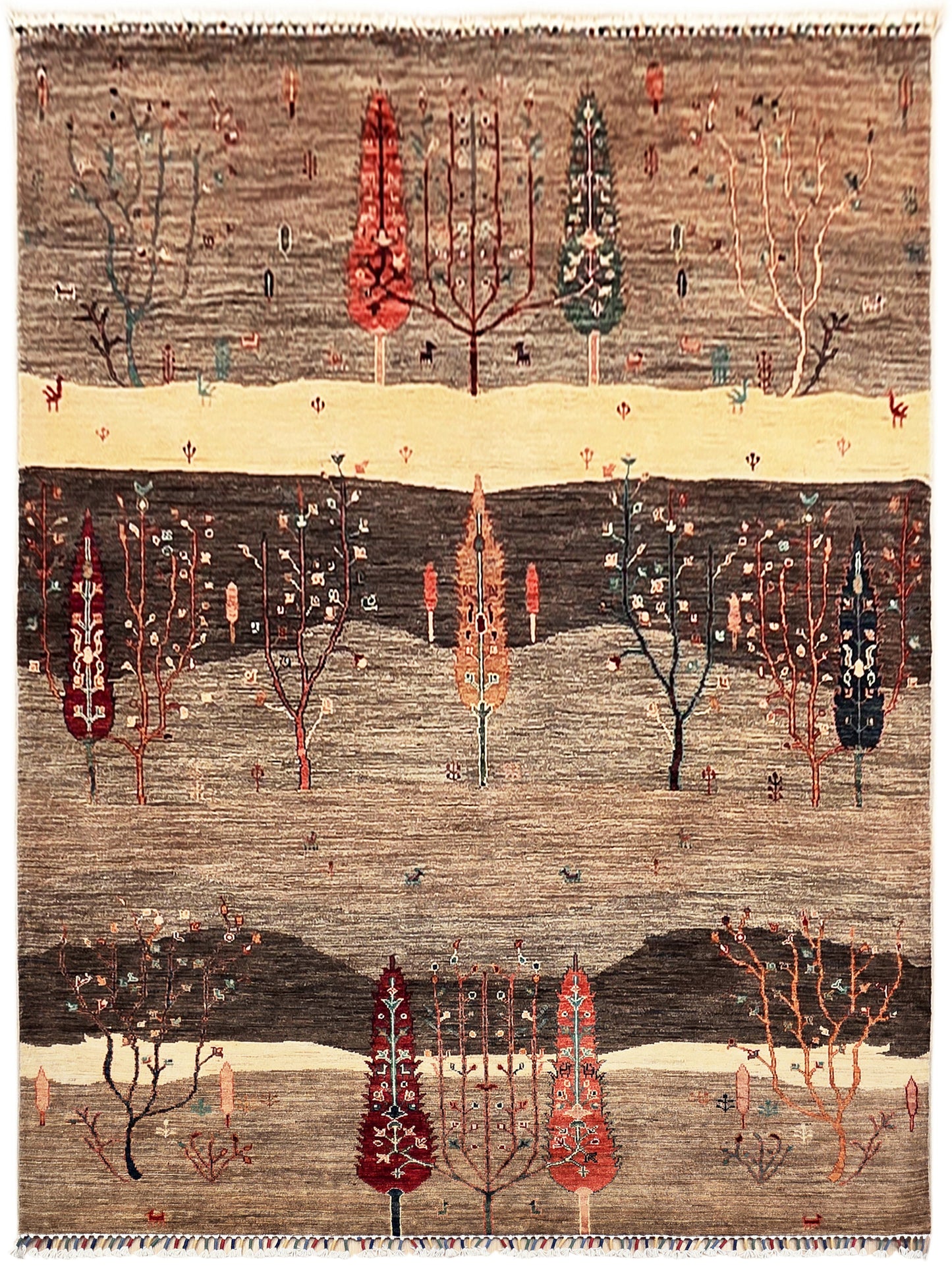 Ariana Rug - 243×175 cm