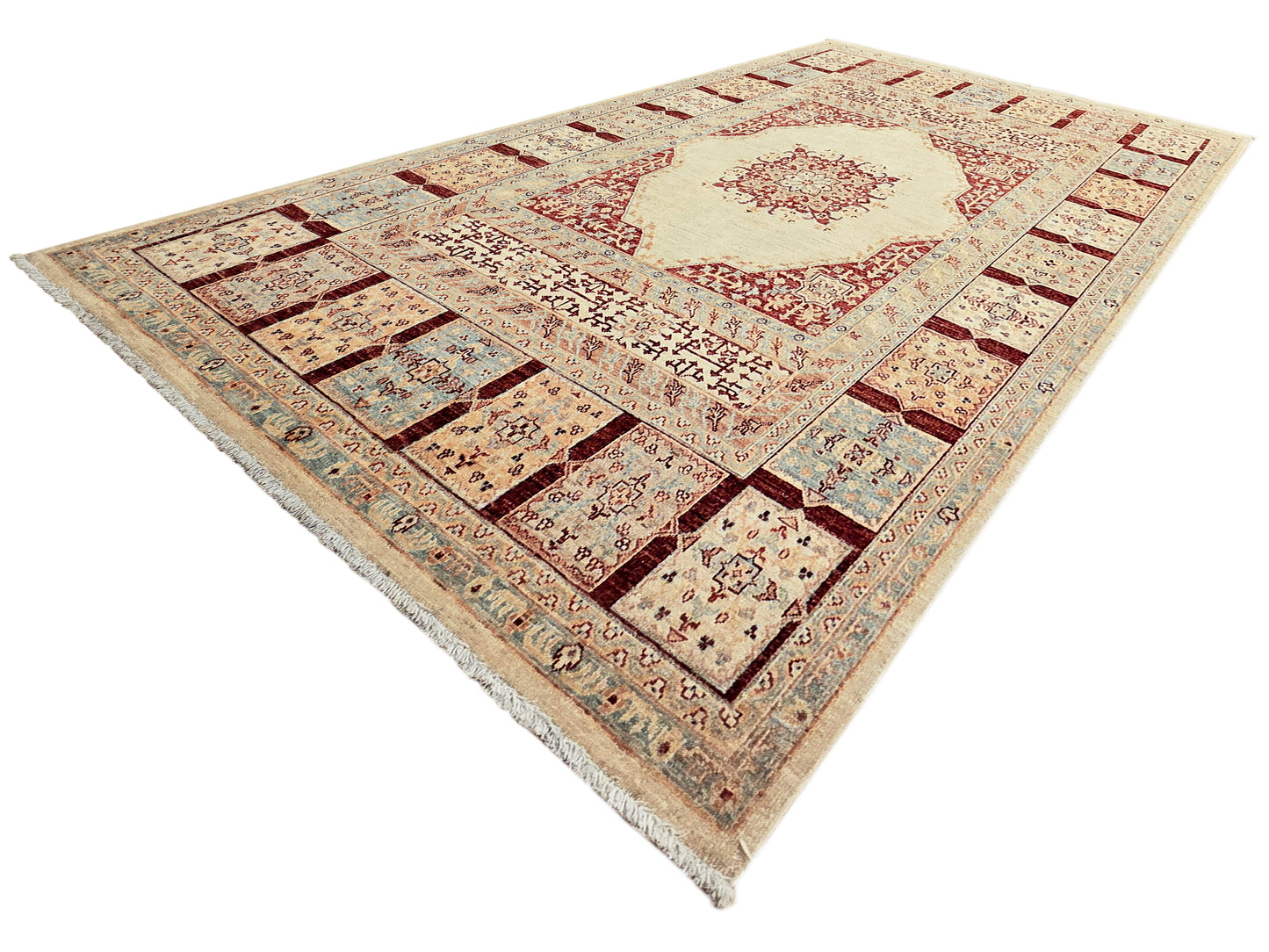 Ariana Rug - 239x174 cm