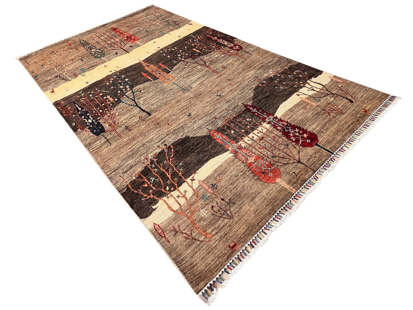 Ariana Rug - 243×175 cm