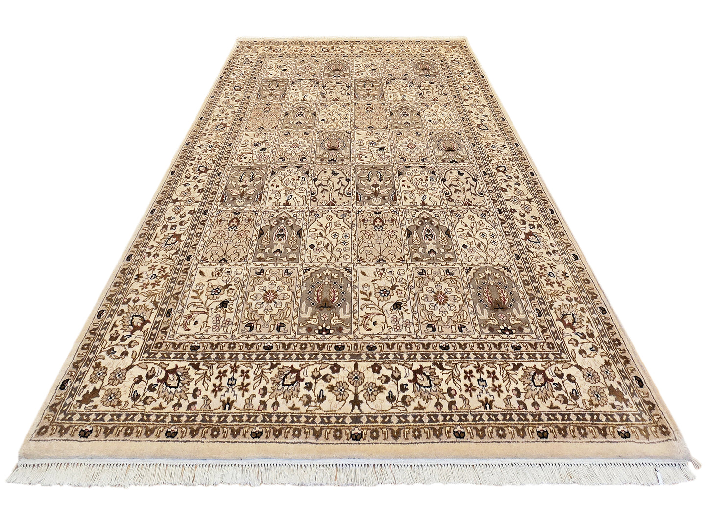 Bakhtiar Rug - 233x169 cm