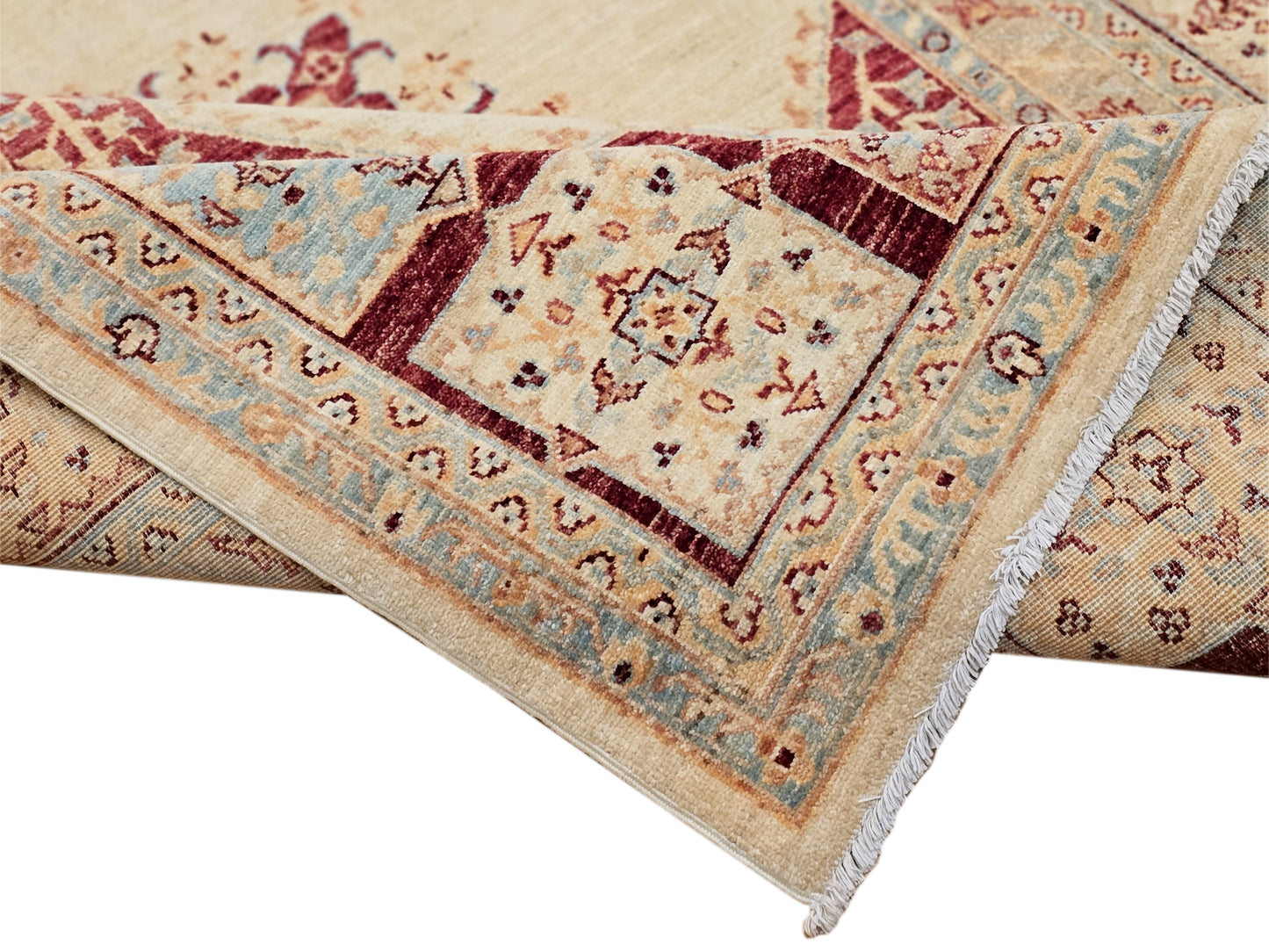Ariana Rug - 239x174 cm
