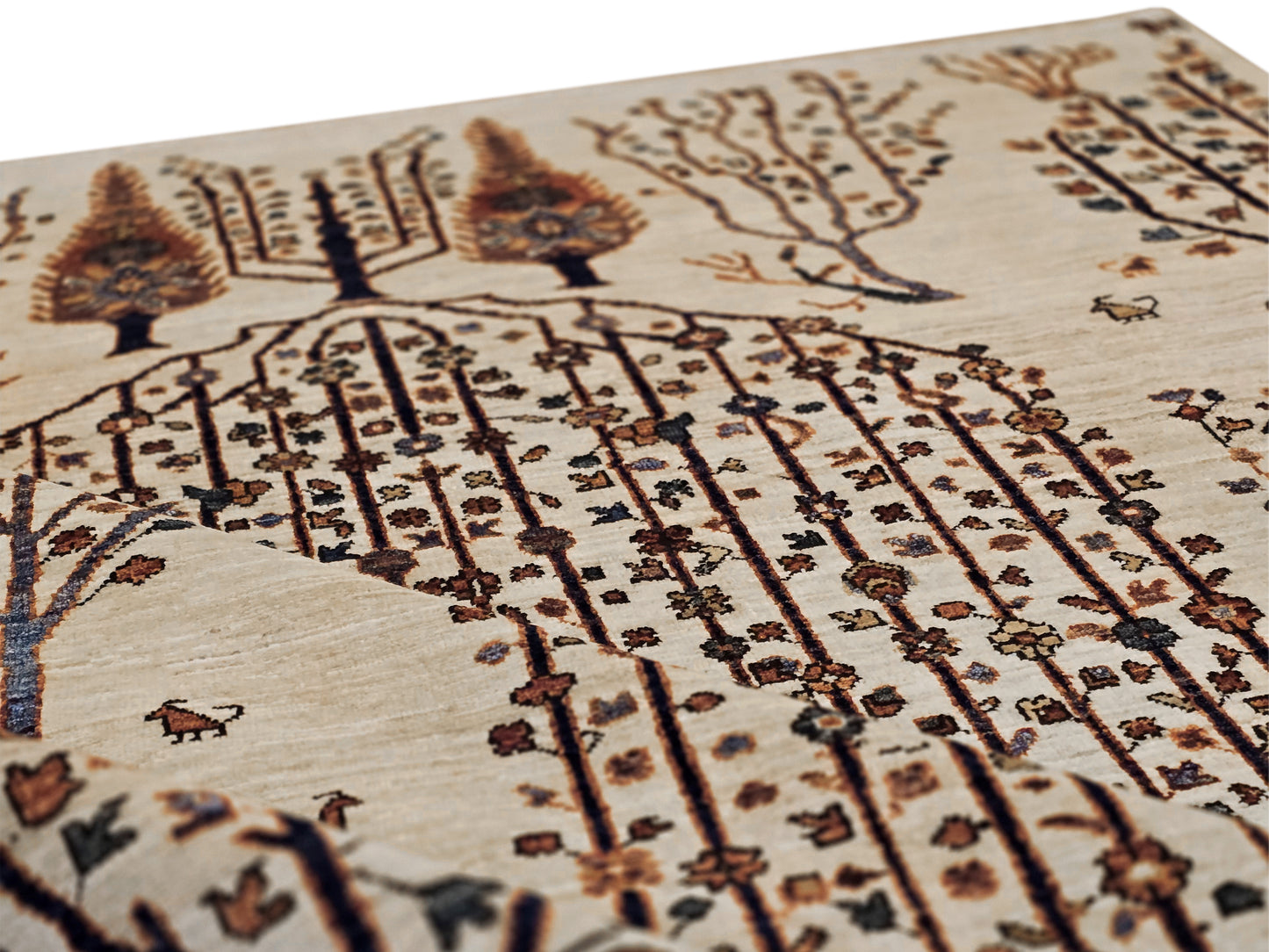 Tree of Life Design Rug - 231x173 cm