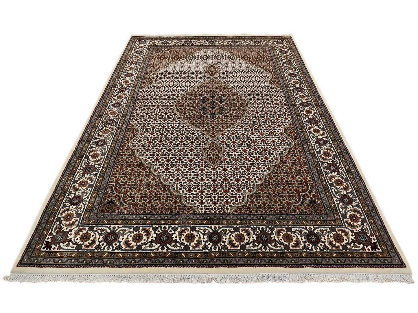 Mahi Tabriz Rug - 246x168 cm