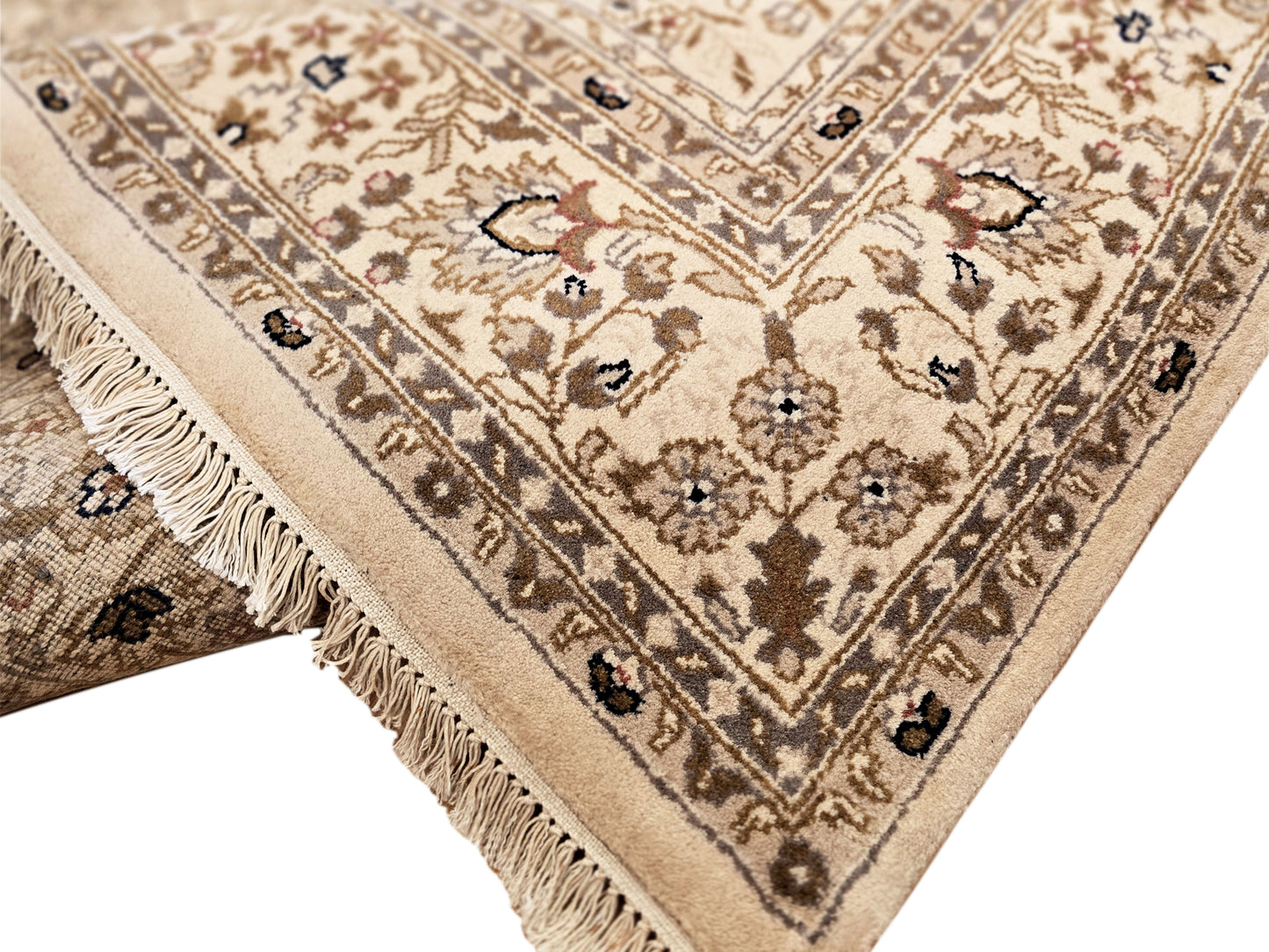 Bakhtiar Rug - 233x169 cm