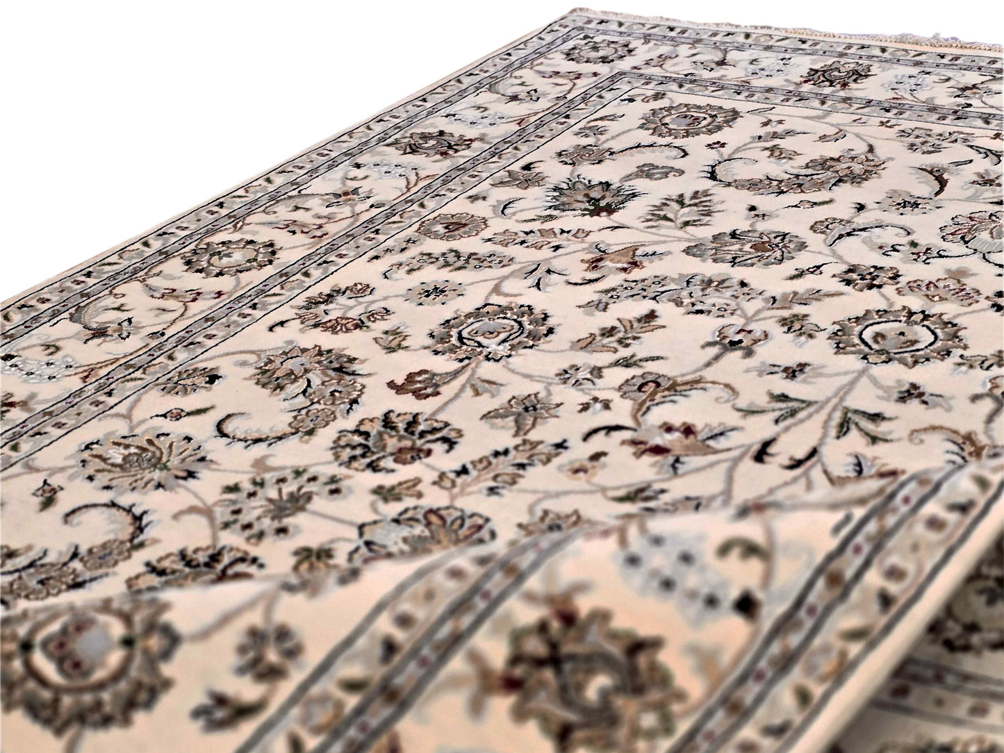 Nain Rug - 298x196 cm