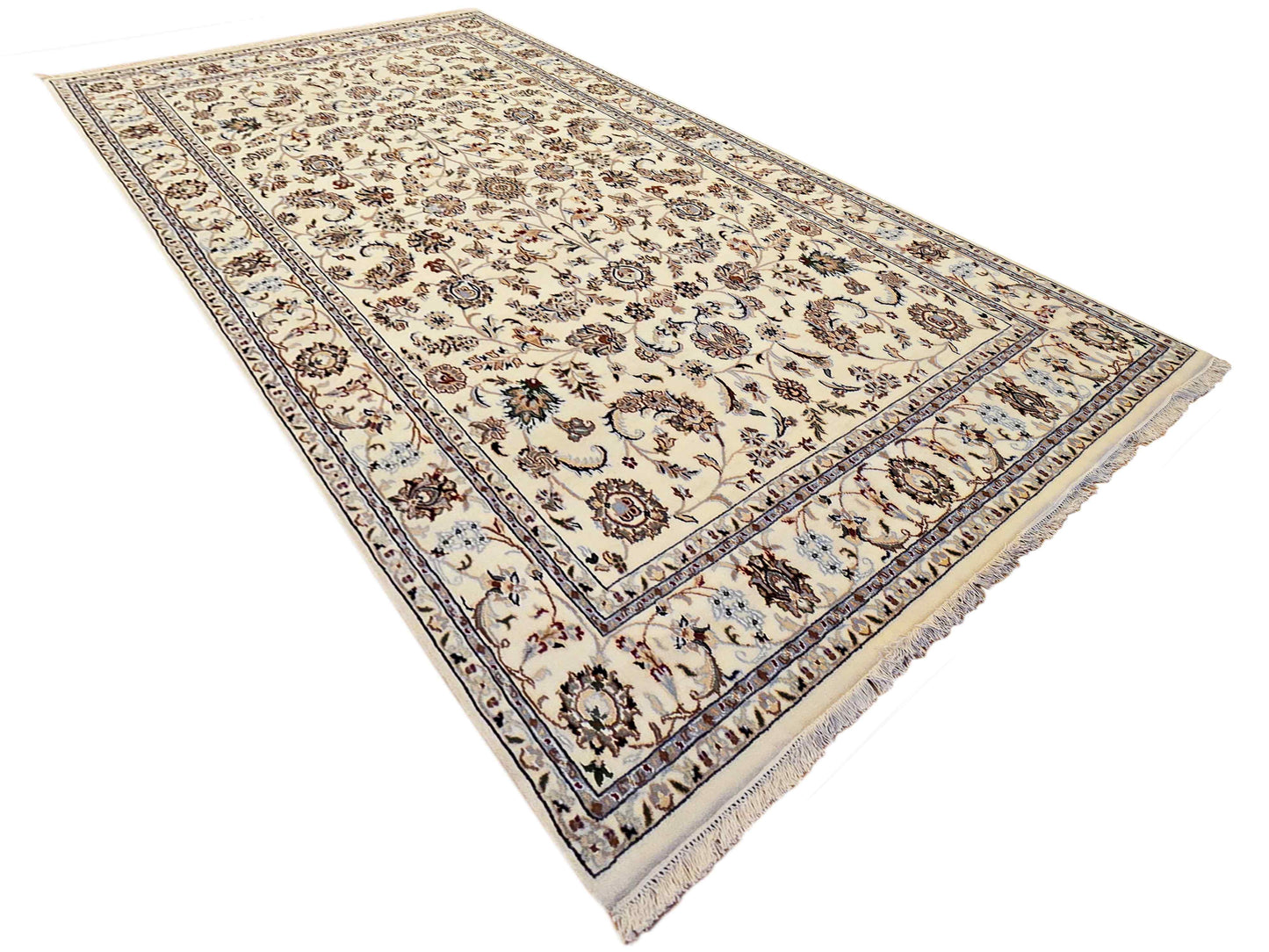 Nain Rug - 298x196 cm