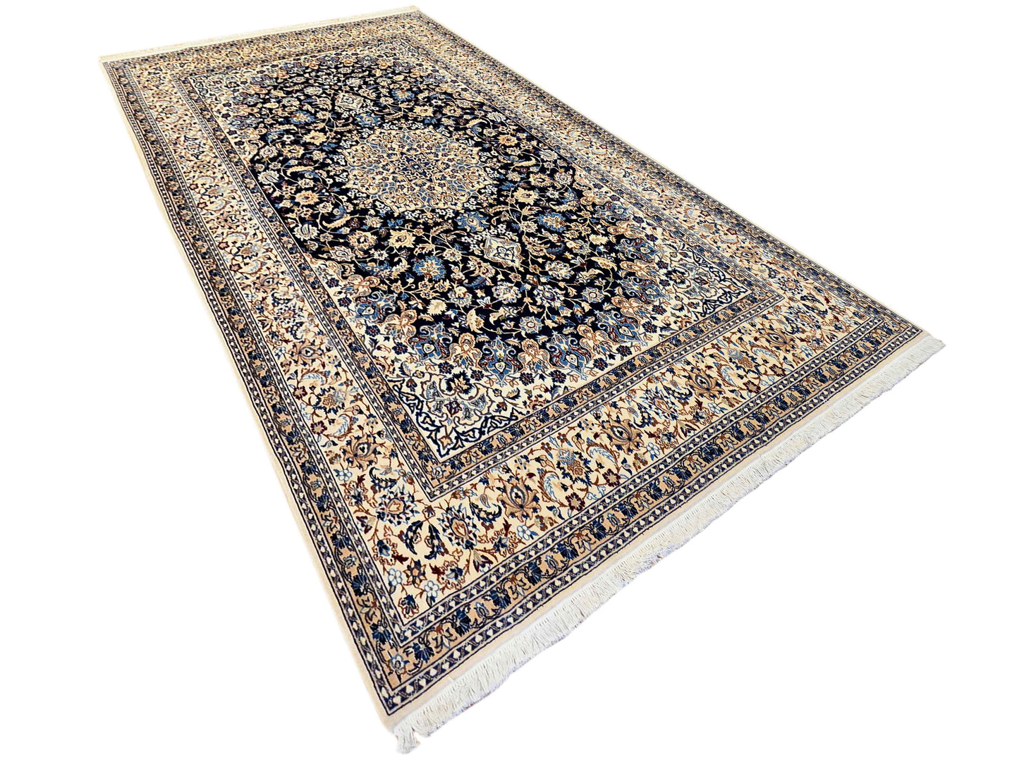 Nain Rug  - 270x175 cm