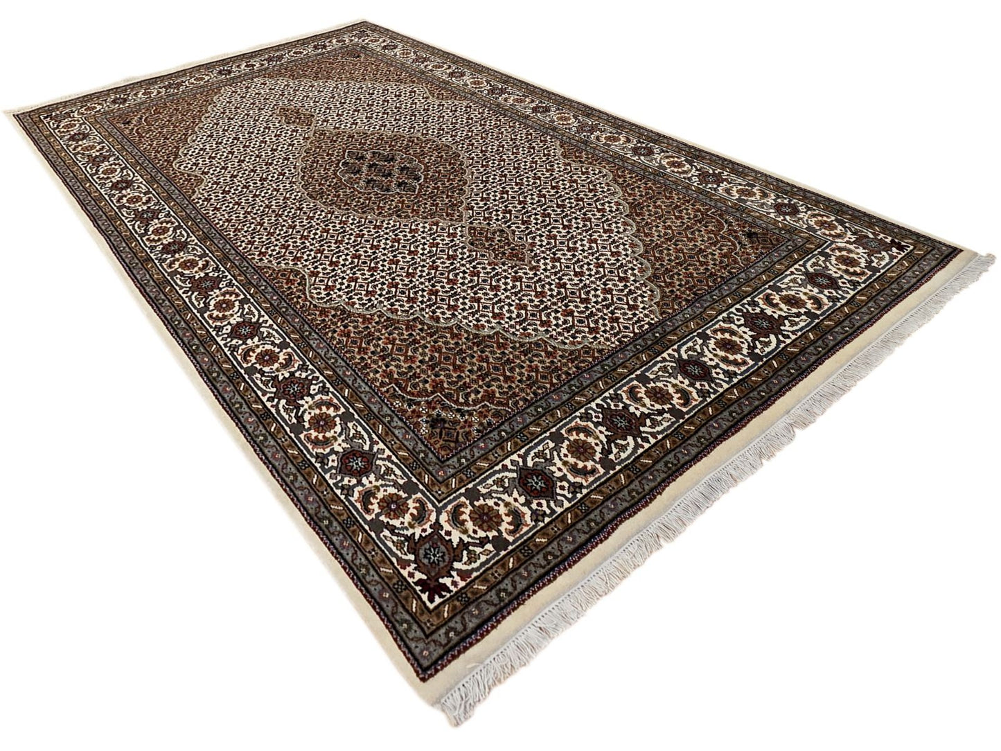 Mahi Tabriz Rug - 246x168 cm