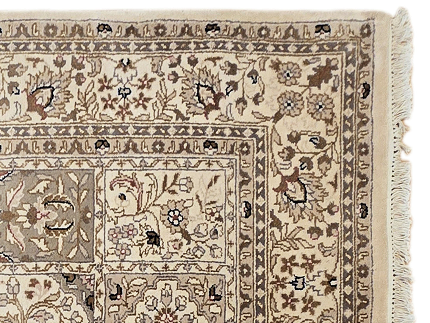Bakhtiar Rug - 233x169 cm
