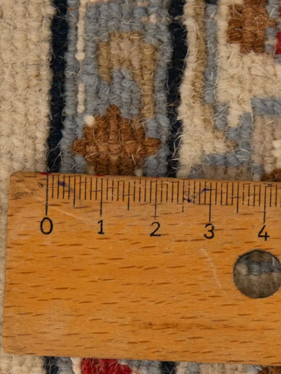Nain Rug - 296x195 cm