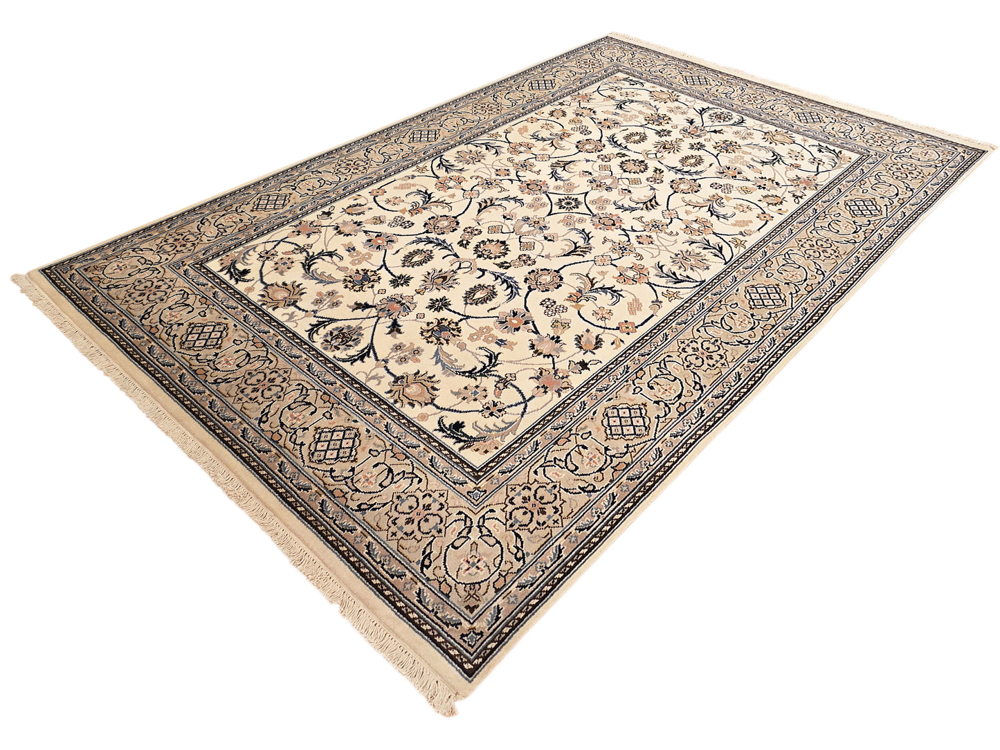 Nain Rug - 238x166 cm