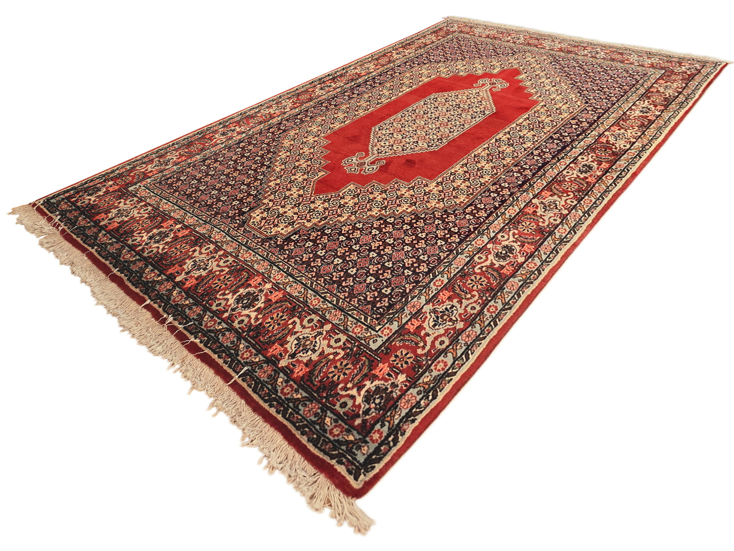 Saneh uit Rug - 250x142 cm