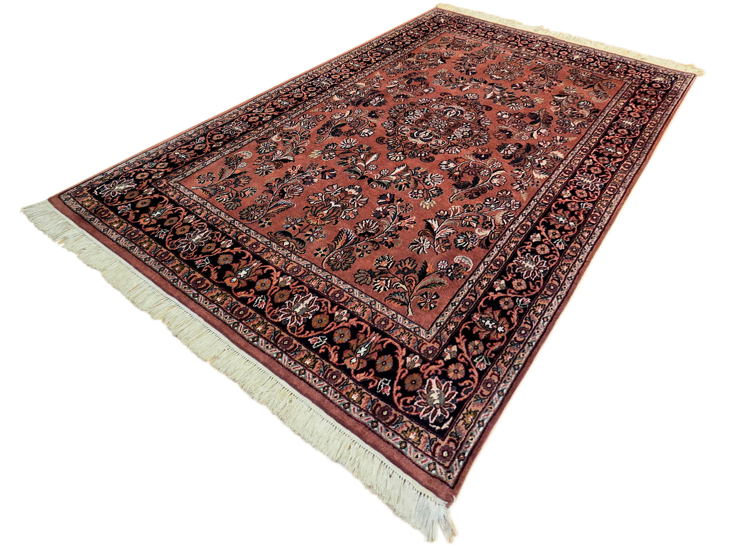 Saruk uit Rugs - 242x196 cm