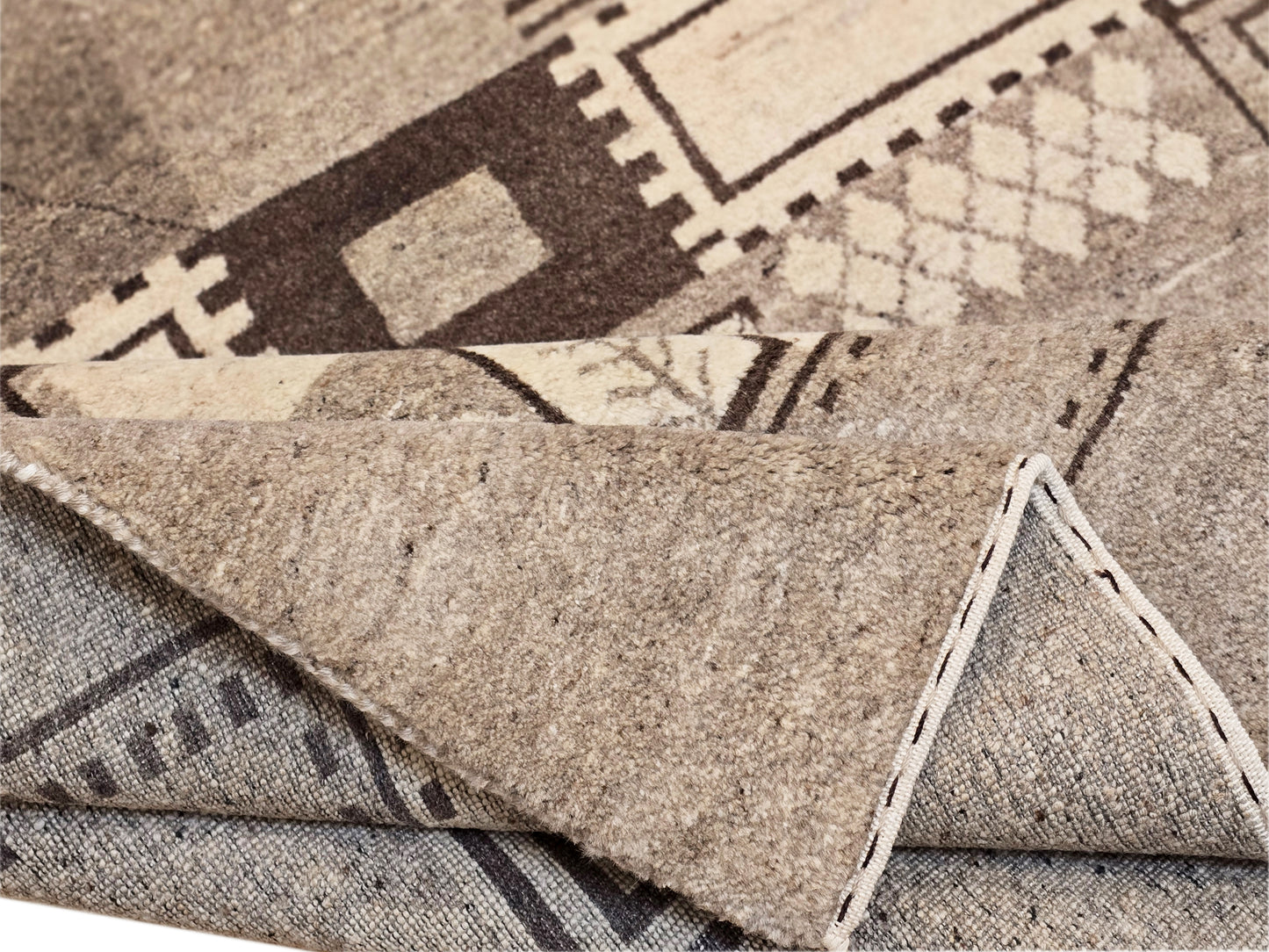 Loribaft Rug - 242x168 cm