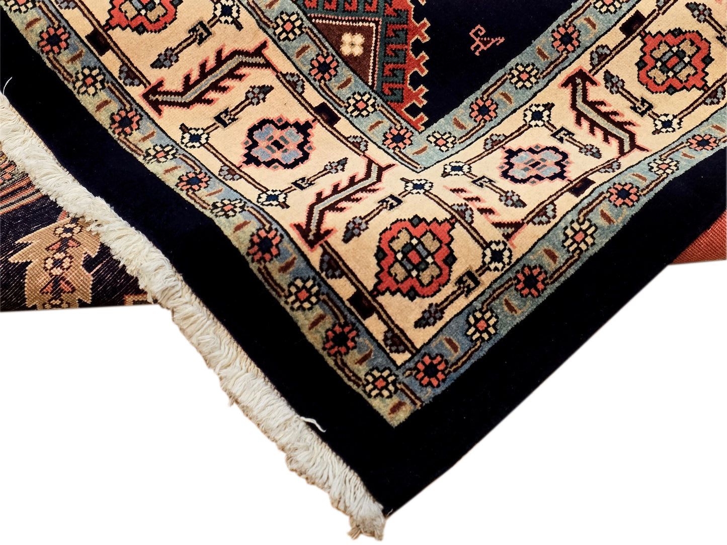 Meshkin Rug - 245x167 cm