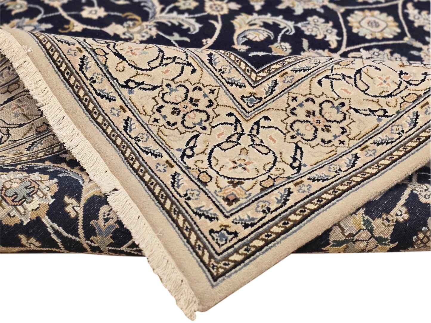 Nain Rug - 293x196 cm